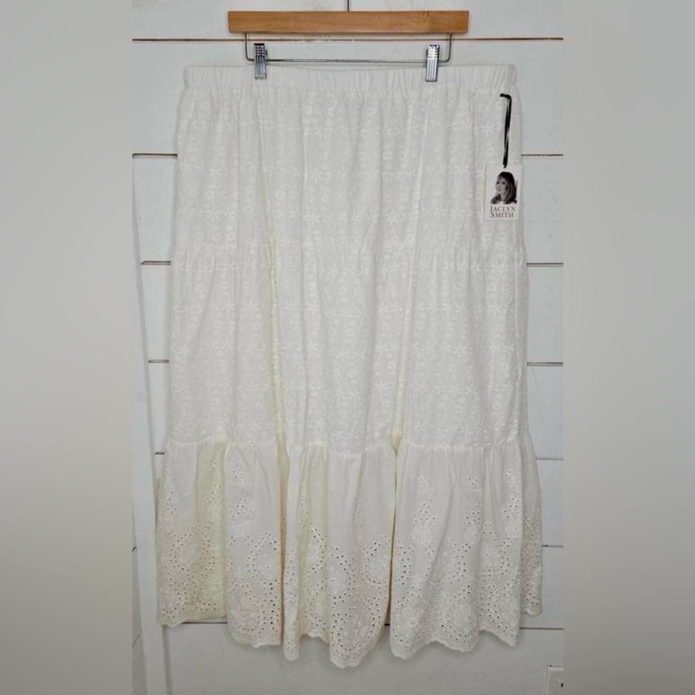 Jaclyn Smith Cream Eyelet Tiered Peasant Skirt Size 1X